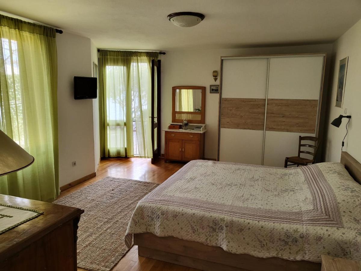 Apartment Zvijezda Baška Esterno foto