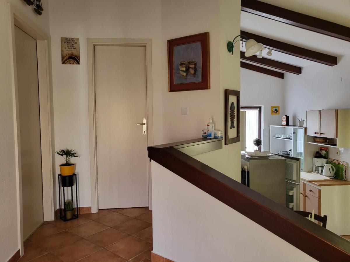 Apartment Zvijezda Baška Esterno foto